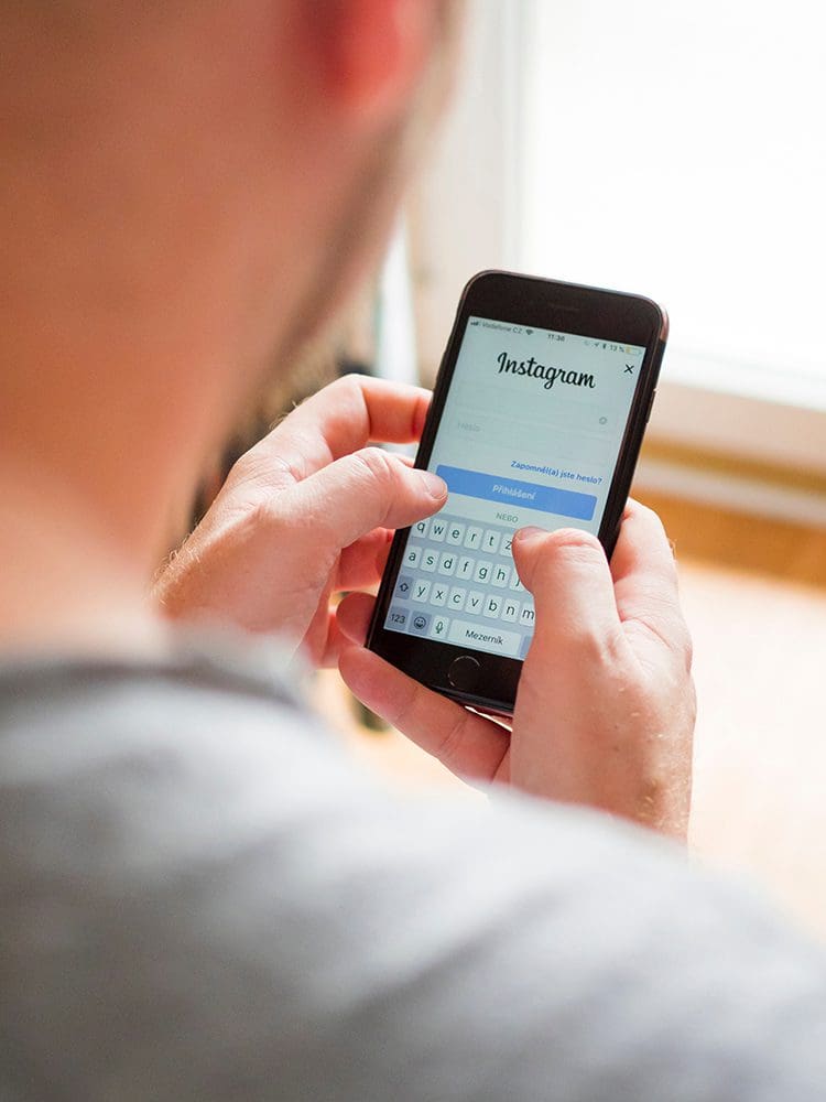 As Instagram only accepts 60 second videos, make your video short and sharp. Get to the point.